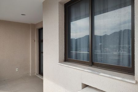 Apartamento para alugar com 77m², 3 quartos e 1 vagaVaranda