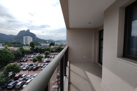 Apartamento para alugar com 77m², 3 quartos e 1 vagaVaranda