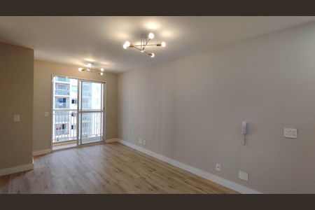 Sala de apartamento para alugar com 2 quartos, 55m² em Parque Imperial, Ferraz de Vasconcelos
