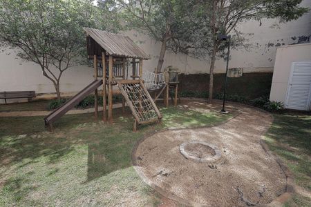 Apartamento para alugar com 47m², 2 quartos e 1 vaga Apartamento para alugar com 47m², 2 quartos e 1 vagaÁrea comum - Playground