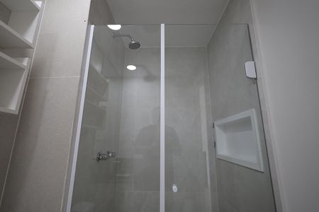 Apartamento para alugar com 47m², 2 quartos e 1 vaga Apartamento para alugar com 47m², 2 quartos e 1 vagaBanheiro