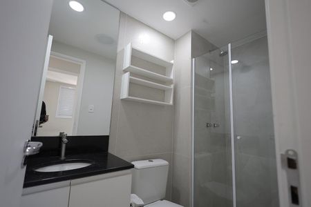 Apartamento para alugar com 47m², 2 quartos e 1 vaga Apartamento para alugar com 47m², 2 quartos e 1 vagaBanheiro