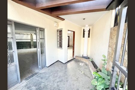Entrada de casa à venda com 4 quartos, 280m² em Água Fria, São Paulo