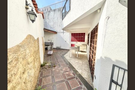 Quintal de casa à venda com 4 quartos, 280m² em Água Fria, São Paulo