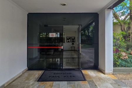 Apartamento à venda com 114m², 3 quartos e 1 vaga Apartamento à venda com 114m², 3 quartos e 1 vagaEntrada