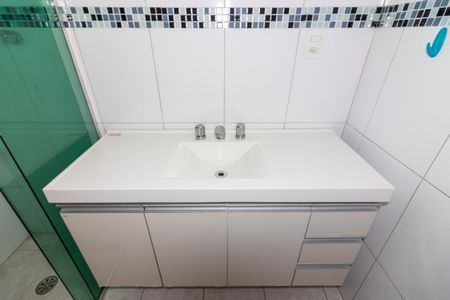 Apartamento à venda com 114m², 3 quartos e 1 vaga Apartamento à venda com 114m², 3 quartos e 1 vagaBanheiro
