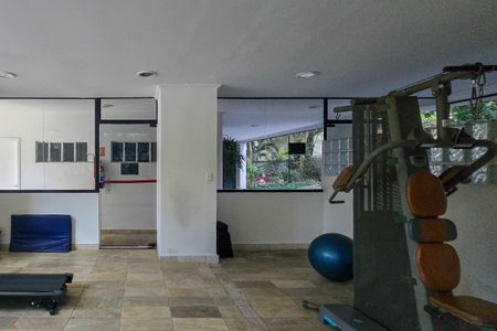 Apartamento à venda com 114m², 3 quartos e 1 vaga Apartamento à venda com 114m², 3 quartos e 1 vagaÁrea comum - Academia