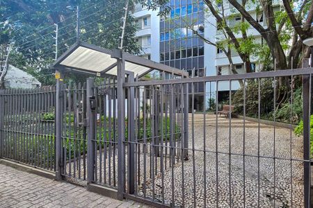 Apartamento à venda com 114m², 3 quartos e 1 vaga Apartamento à venda com 114m², 3 quartos e 1 vagaFachada