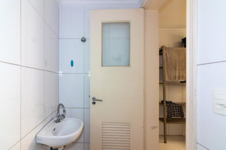 Apartamento à venda com 114m², 3 quartos e 1 vaga Apartamento à venda com 114m², 3 quartos e 1 vagaBanheiro de serviço