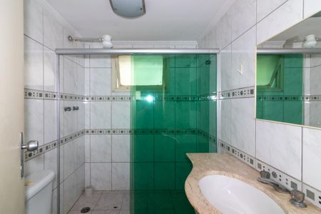Apartamento à venda com 114m², 3 quartos e 1 vaga Apartamento à venda com 114m², 3 quartos e 1 vagaBanheiro da Suíte