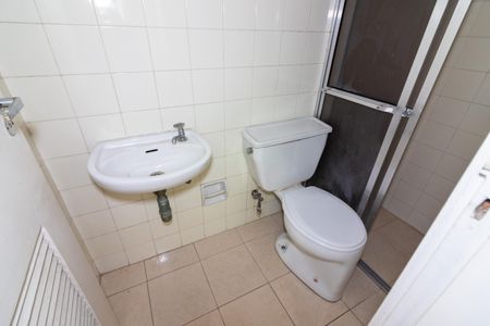 Apartamento à venda com 114m², 3 quartos e 1 vaga Apartamento à venda com 114m², 3 quartos e 1 vagaBanheiro de serviço