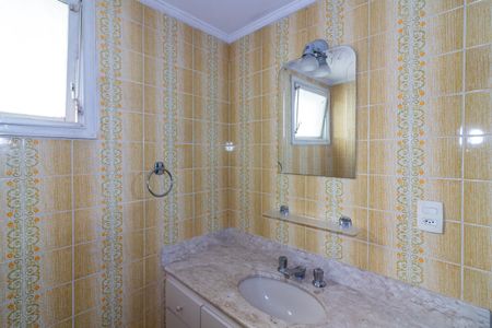 Apartamento à venda com 114m², 3 quartos e 1 vaga Apartamento à venda com 114m², 3 quartos e 1 vagaBanheiro