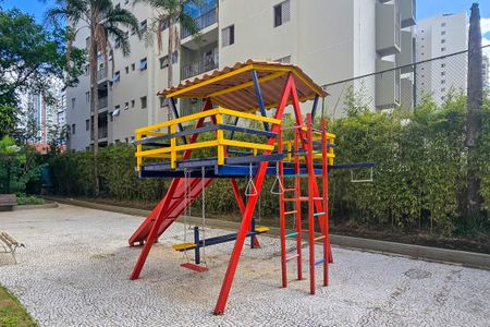 Apartamento à venda com 114m², 3 quartos e 1 vaga Apartamento à venda com 114m², 3 quartos e 1 vagaÁrea comum - Playground