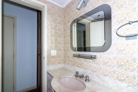 Apartamento à venda com 114m², 3 quartos e 1 vaga Apartamento à venda com 114m², 3 quartos e 1 vagaBanheiro da Suíte