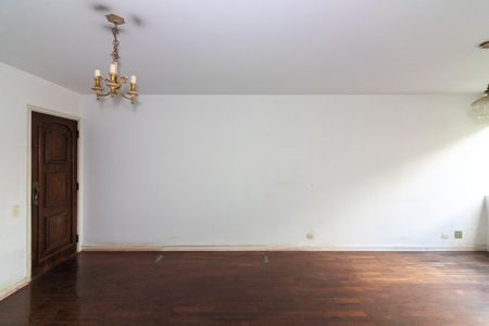 Apartamento à venda com 114m², 3 quartos e 1 vaga Apartamento à venda com 114m², 3 quartos e 1 vagaSala