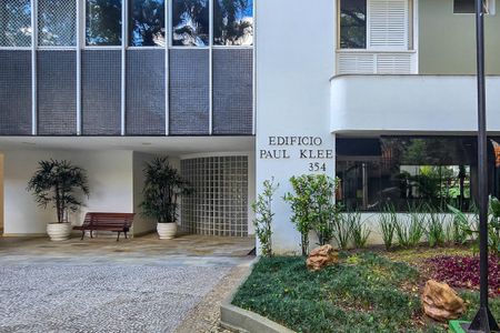 Apartamento à venda com 114m², 3 quartos e 1 vaga Apartamento à venda com 114m², 3 quartos e 1 vagaFachada