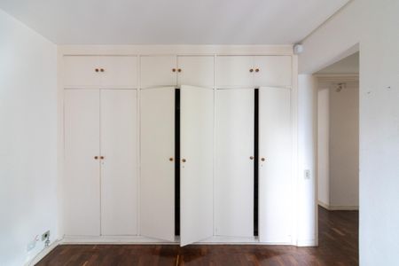 Apartamento à venda com 114m², 3 quartos e 1 vaga Apartamento à venda com 114m², 3 quartos e 1 vagaSuíte