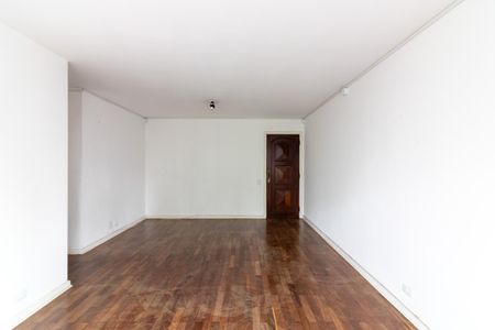 Apartamento à venda com 114m², 3 quartos e 1 vaga Apartamento à venda com 114m², 3 quartos e 1 vagaSala
