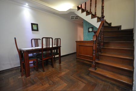 Casa à venda com 160m², 3 quartos e 2 vagasSala