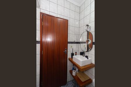Casa para alugar com 230m², 3 quartos e 2 vagasBanheiro 1
