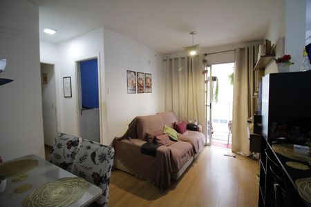 Sala de apartamento para alugar com 2 quartos, 49m² em Pechincha, Rio de Janeiro