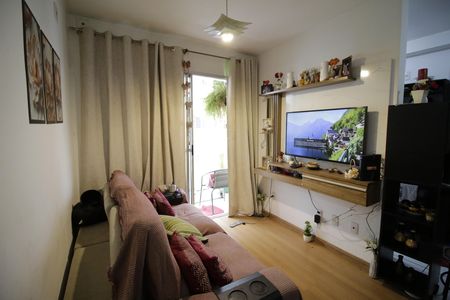 Sala de apartamento para alugar com 2 quartos, 49m² em Pechincha, Rio de Janeiro
