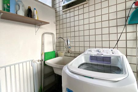 Apartamento à venda com 130m², 3 quartos e 1 vaga Apartamento à venda com 130m², 3 quartos e 1 vagaÁrea de Serviço Externa