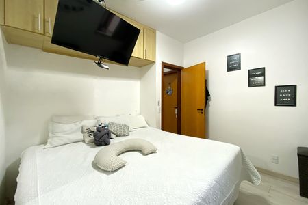 Apartamento à venda com 130m², 3 quartos e 1 vaga Apartamento à venda com 130m², 3 quartos e 1 vagaSuite 1