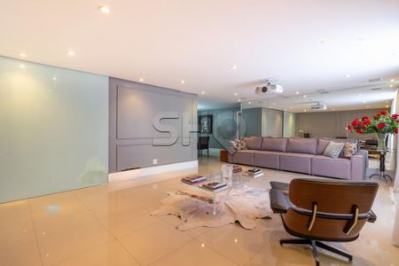 Apartamento à venda com 1033m², 4 quartos e 1 vaga