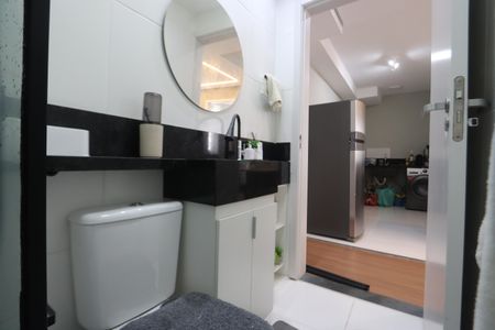 Apartamento à venda com 35m², 2 quartos e sem vagaBanheiro
