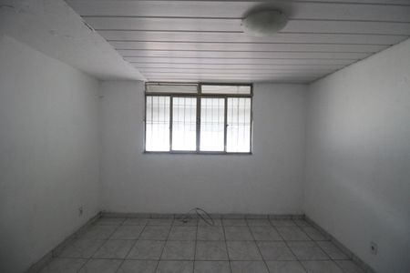Casa para alugar com 77m², 3 quartos e sem vagaSala