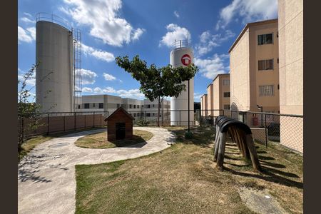 Apartamento para alugar com 43m², 2 quartos e 1 vaga Apartamento para alugar com 43m², 2 quartos e 1 vagaÁrea comum - Playground
