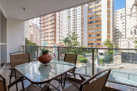 Apartamento à venda com 200m², 4 quartos e 3 vagas