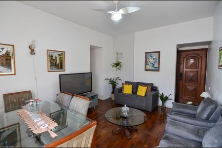 Apartamento à venda com 58m², 3 quartos e 1 vaga Apartamento à venda com 58m², 3 quartos e 1 vagaSala