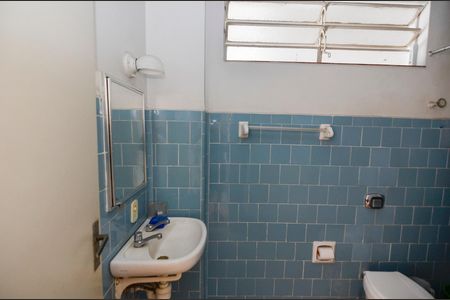 Apartamento à venda com 76m², 2 quartos e 1 vaga Apartamento à venda com 76m², 2 quartos e 1 vagaBanheiro