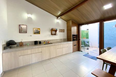 Casa de condomínio à venda com 115m², 3 quartos e 2 vagas Casa de condomínio à venda com 115m², 3 quartos e 2 vagasEspaço Gourmet