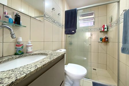 Casa de condomínio à venda com 115m², 3 quartos e 2 vagas Casa de condomínio à venda com 115m², 3 quartos e 2 vagasBanheiro da Suíte 1
