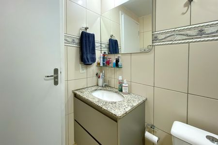 Casa de condomínio à venda com 115m², 3 quartos e 2 vagas Casa de condomínio à venda com 115m², 3 quartos e 2 vagasBanheiro da Suíte 1