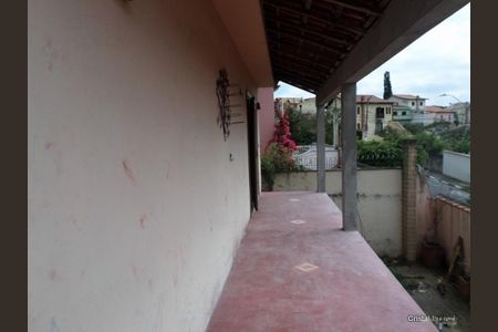 Casa à venda com 300m², 3 quartos e 5 vagas
