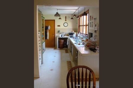 Casa à venda com 300m², 3 quartos e 5 vagas