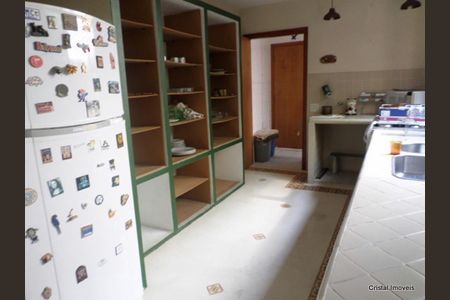Casa à venda com 300m², 3 quartos e 5 vagas