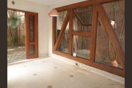 Casa à venda com 300m², 3 quartos e 5 vagas