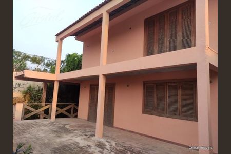 Casa à venda com 300m², 3 quartos e 5 vagas
