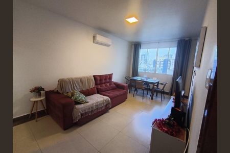 Sala de apartamento para alugar com 2 quartos, 60m² em Boqueirão, Santos