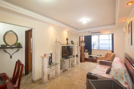 Apartamento à venda com 70m², 2 quartos e 1 vaga Apartamento à venda com 70m², 2 quartos e 1 vagaSala