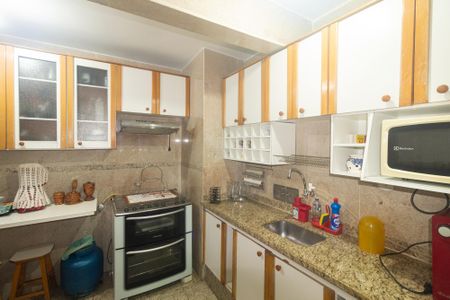 Apartamento à venda com 70m², 2 quartos e 1 vaga Apartamento à venda com 70m², 2 quartos e 1 vagaCozinha e Área de Serviço