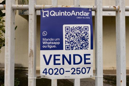 Apartamento à venda com 70m², 2 quartos e 1 vaga Apartamento à venda com 70m², 2 quartos e 1 vagaPlaquinha