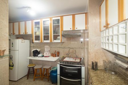 Apartamento à venda com 70m², 2 quartos e 1 vaga Apartamento à venda com 70m², 2 quartos e 1 vagaCozinha e Área de Serviço