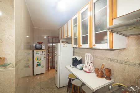 Apartamento à venda com 70m², 2 quartos e 1 vaga Apartamento à venda com 70m², 2 quartos e 1 vagaCozinha e Área de Serviço