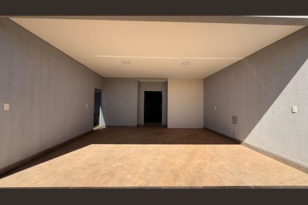 Casa para alugar com 210m², 3 quartos e 2 vagas Casa para alugar com 210m², 3 quartos e 2 vagasGaragem